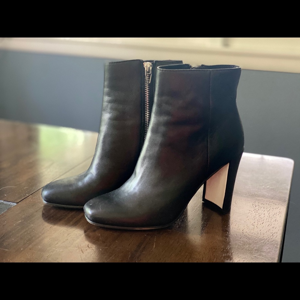 Dolce Vita Nilani Booties